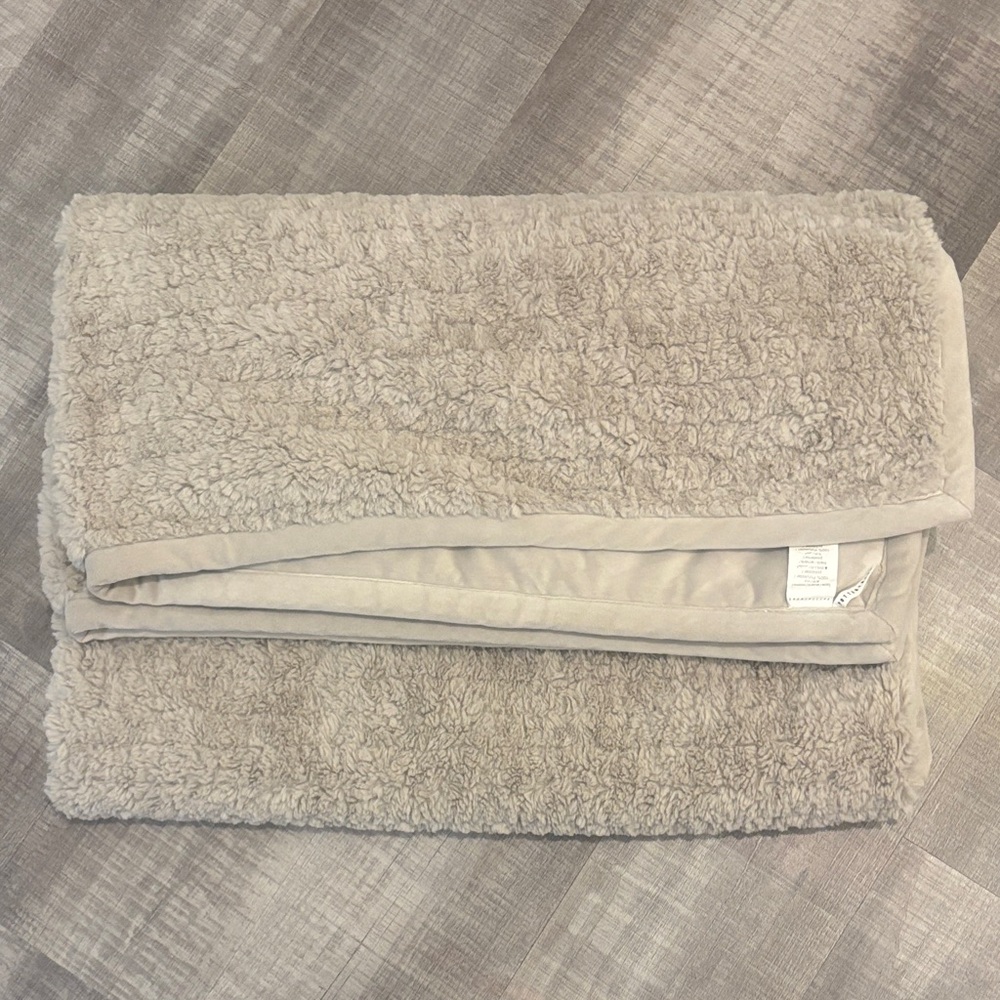 pottery barn throw blanket - Picture 2 of 5
